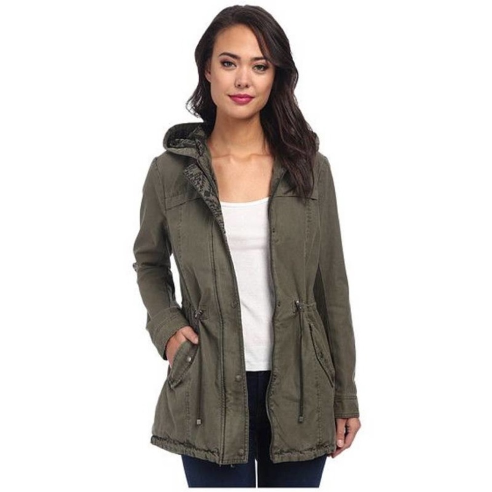 ☾ LEVI’S hooded parka